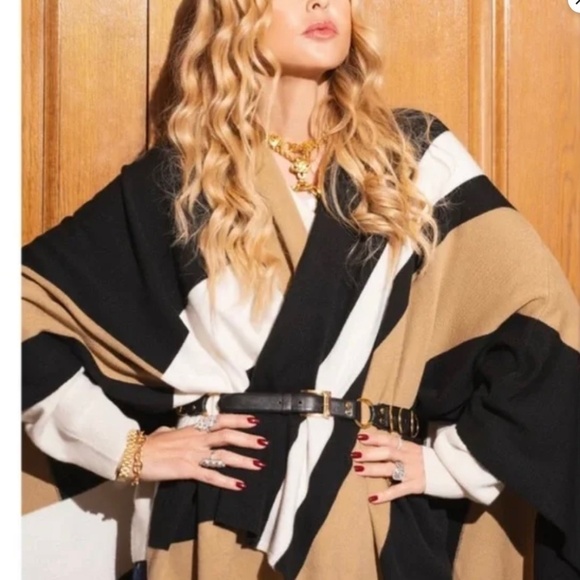 NWT ParrishLA Stevie Poncho Black Camel White 🍂 perfect for fall - Picture 5 of 5